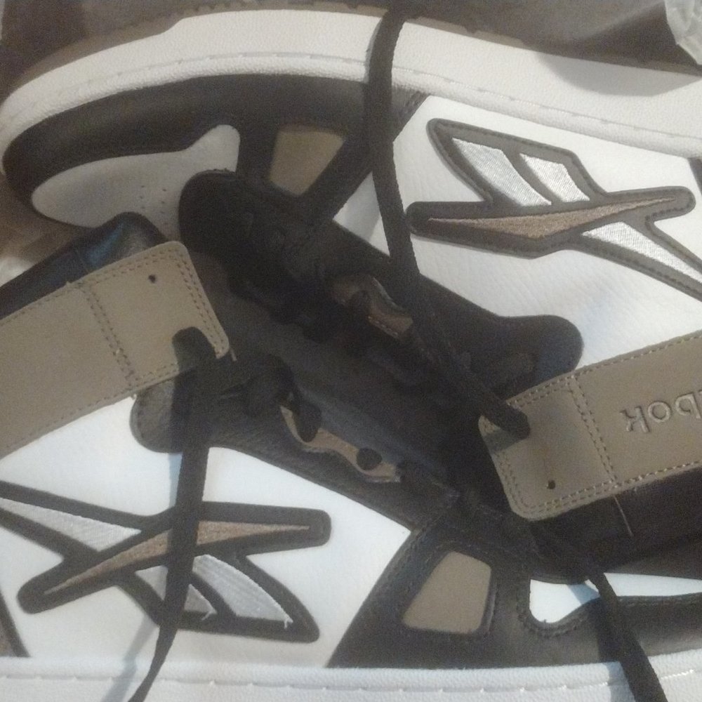 REEBOK SHOES